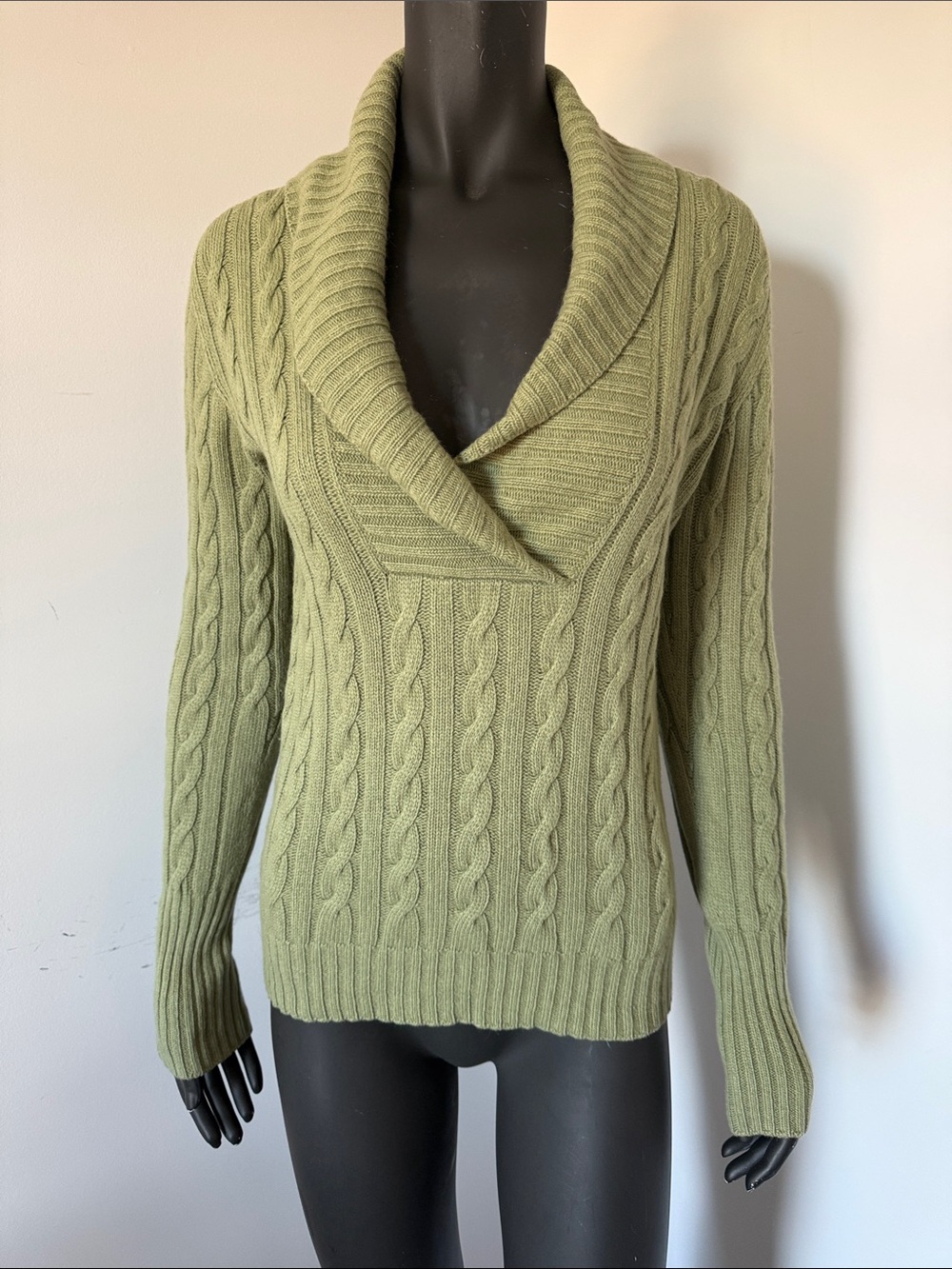 282. MaxMara Cashmere Wool Olive Green Cable-Knit Cowl Sweater